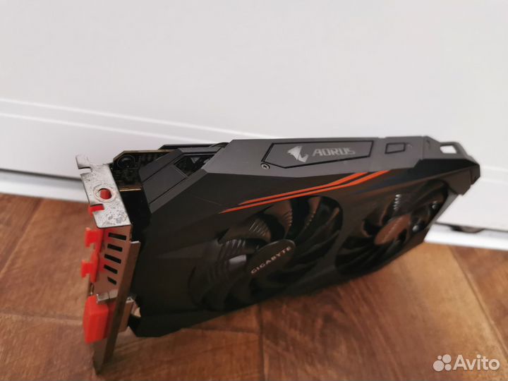 Видеокарта Gigabyte aorus RX 580 8GB