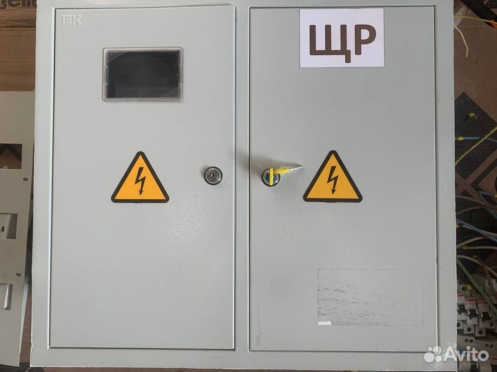 Щит встраиваемый щурв-3/48 IP31 IEK