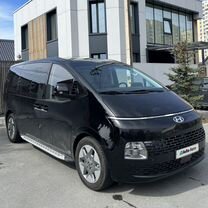 Hyundai Staria 2.2 AT, 2023, 15 000 км, с пробегом, цена 6 400 000 руб.