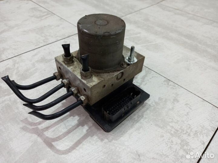 Насос ABS Cadillac Escalade GMT900 L64 2011