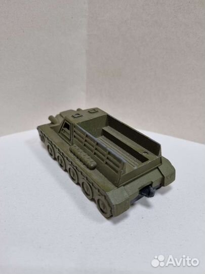 Модель военной техники, игрушка - вездеход гу