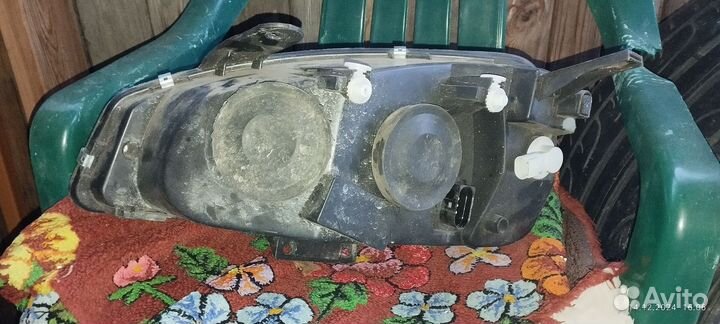 Фара передняя праваяна лада калина 1