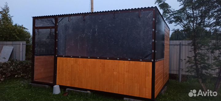 Гибкие окна для террас, беседок, летних кафе