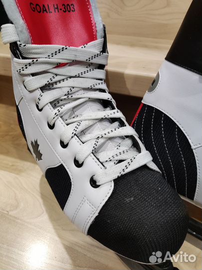 Коньки хоккейные