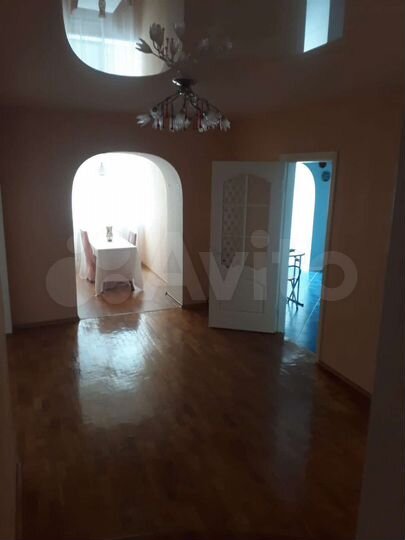 3-к. квартира, 142,8 м², 1/5 эт.