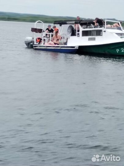 Лодка гулянка