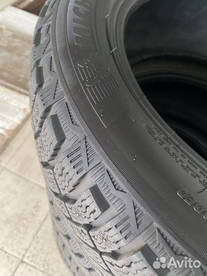 Michelin X-Ice North 4 215/55 R18 99T