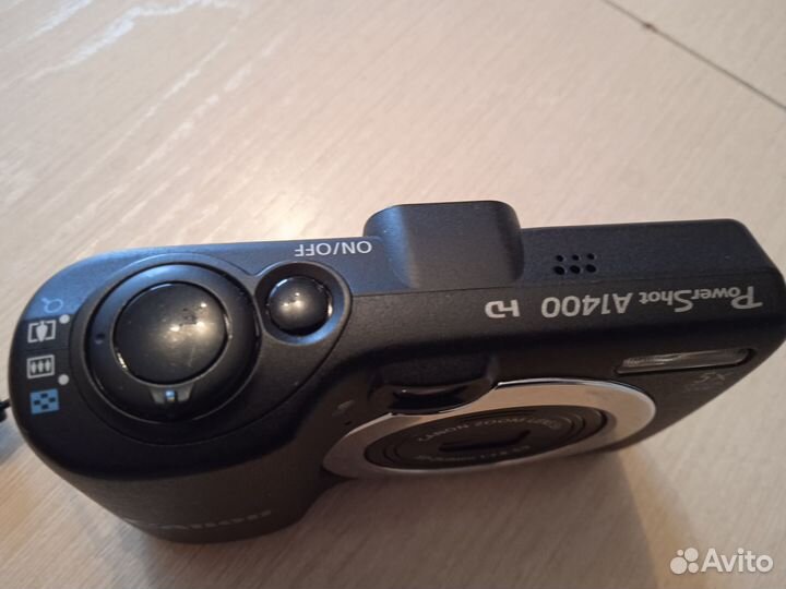 Компактный фотоаппарат canon