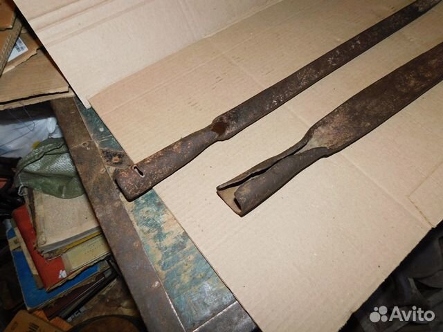 2 старинные,кованные кочерги,ри или ранние советы