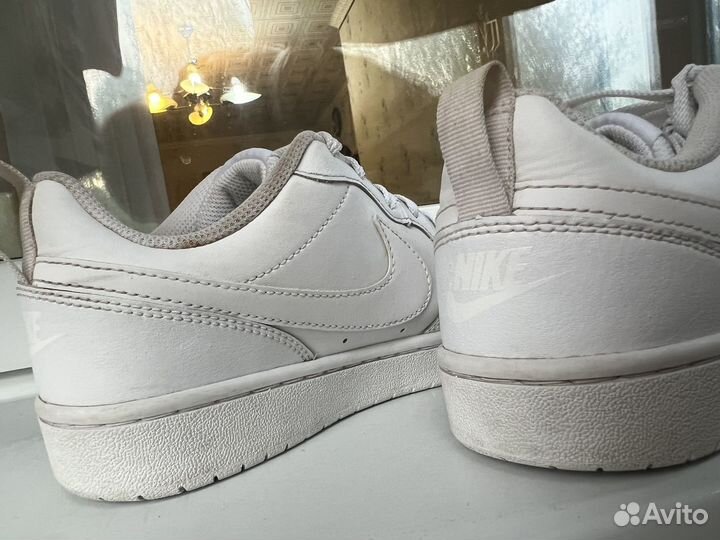 Кроссовки nike женские белые