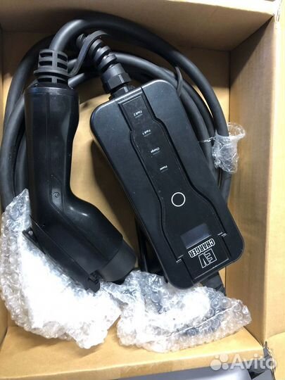 Portable ev charging box