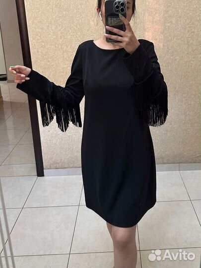 Платье с бахромой