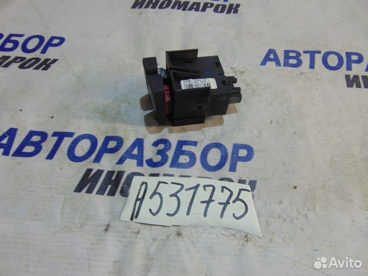 Кнопка аварийной сигнализации для Toyota Corolla 9