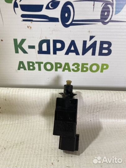 Датчик включения стопсигнала Mercedes W168 хэтчбек