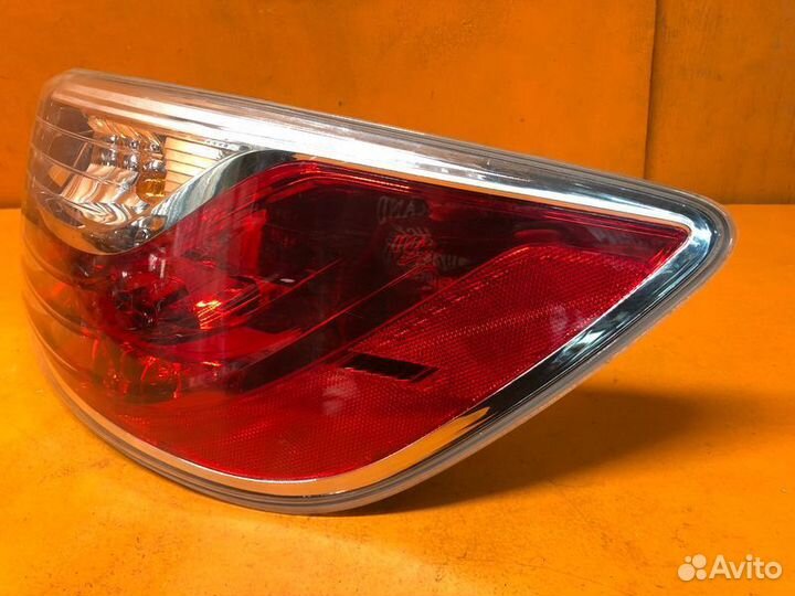 Фонарь задний правый Mazda Cx-9 2011