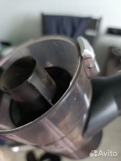 Вертикальный пылесос