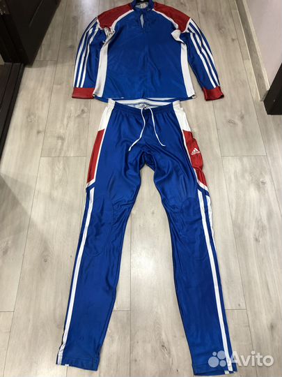 Лыжный комбинезон