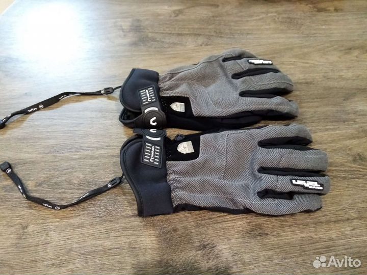 Горнолыжные перчатки мужские level
