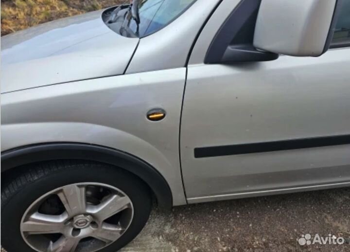 Повоpoтник нa Opel Combo