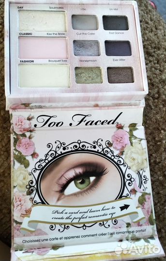Палeтка теней too faced