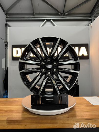 Новые диски R22 на Cadillac Escalade 6/139.7
