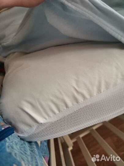 Детская кроватка с маятником и ящиком