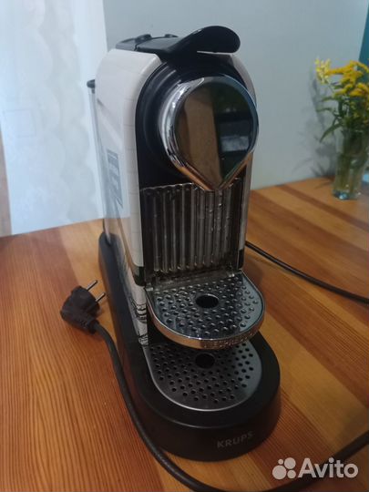 Капсульная кофемашина nespresso Париж