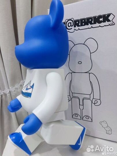 Фигурка Bearbrick 400 Nike