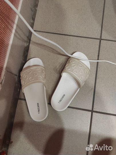 Шлепанцы женские