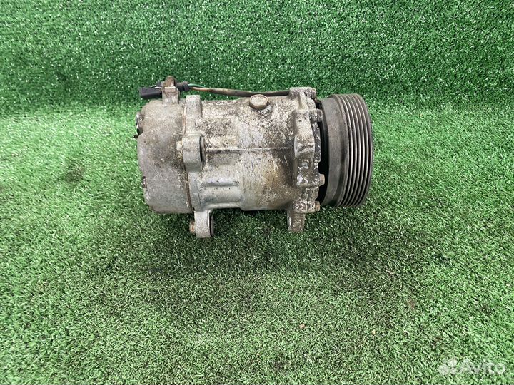 Компрессор кондиционера Volkswagen Bora