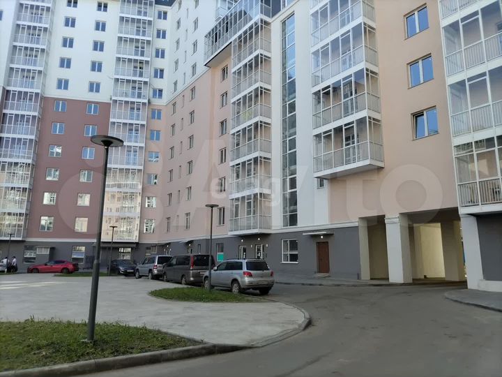 2-к. квартира, 60 м², 9/9 эт.