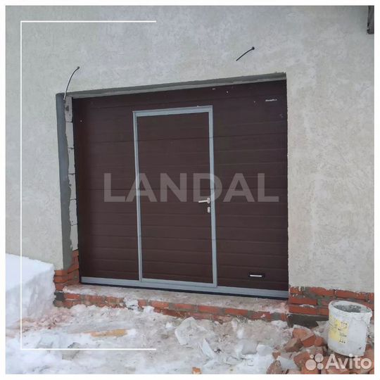 Секционные ворота