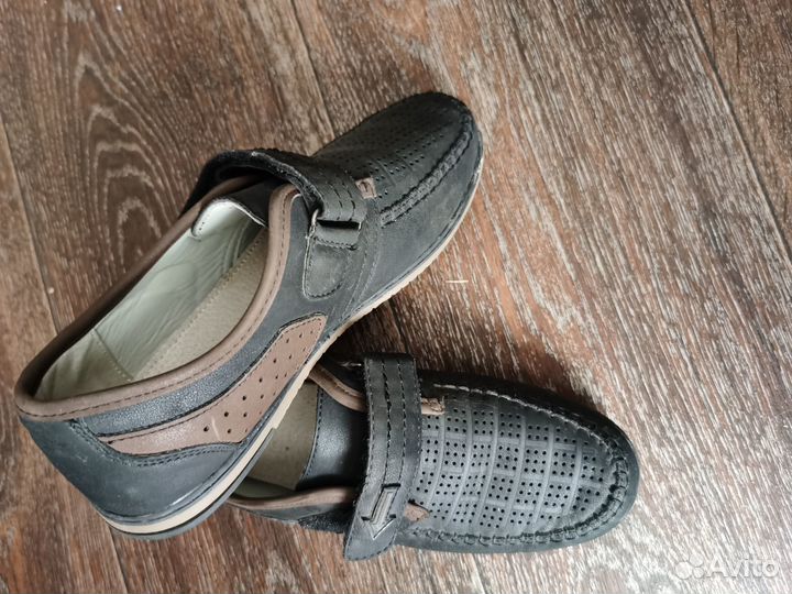 Продаются ботинки