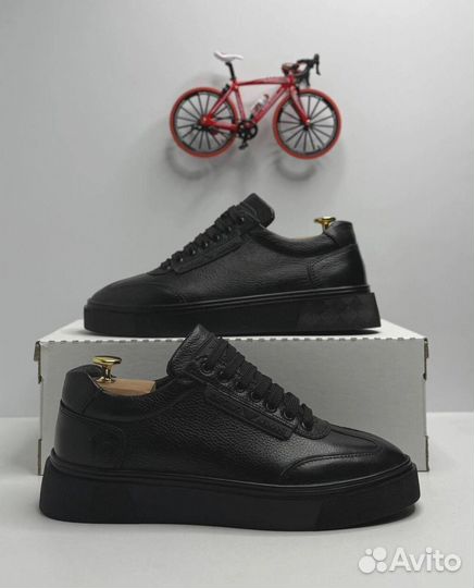 Кроссовки Armani