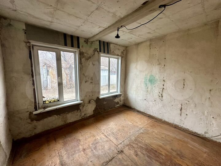 Дом 42 м² на участке 1,8 сот.