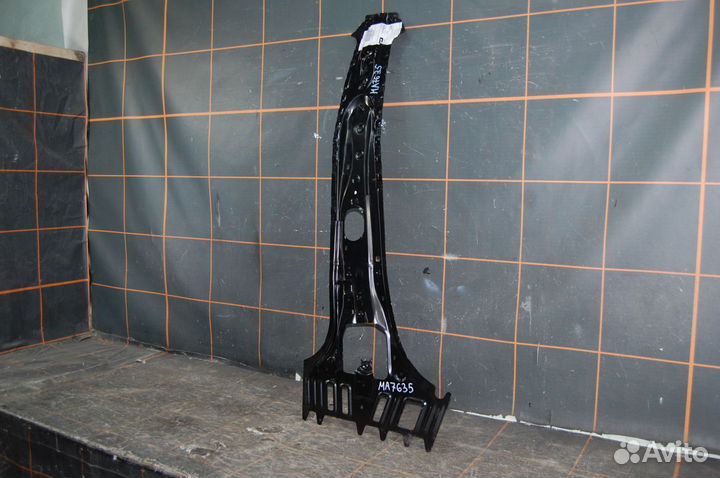 Усилитель стойки средней правой Toyota Highlander3