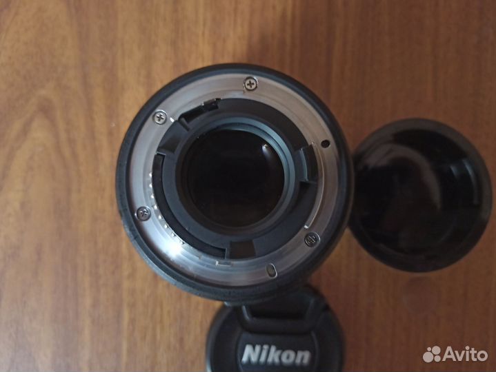 Объектив nikon 35 mm 1.8