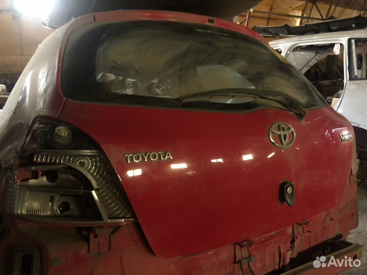 Крышка багажника toyota yaris 90 кузов