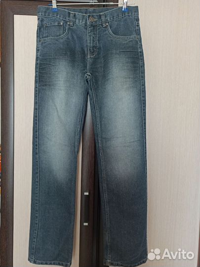 Джинсы