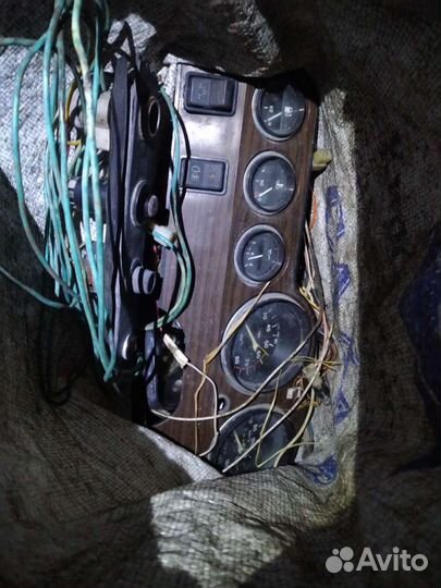 Стекла ваз 2106