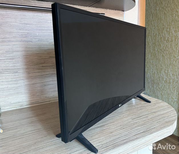 Телевизор LG 32 дюйма