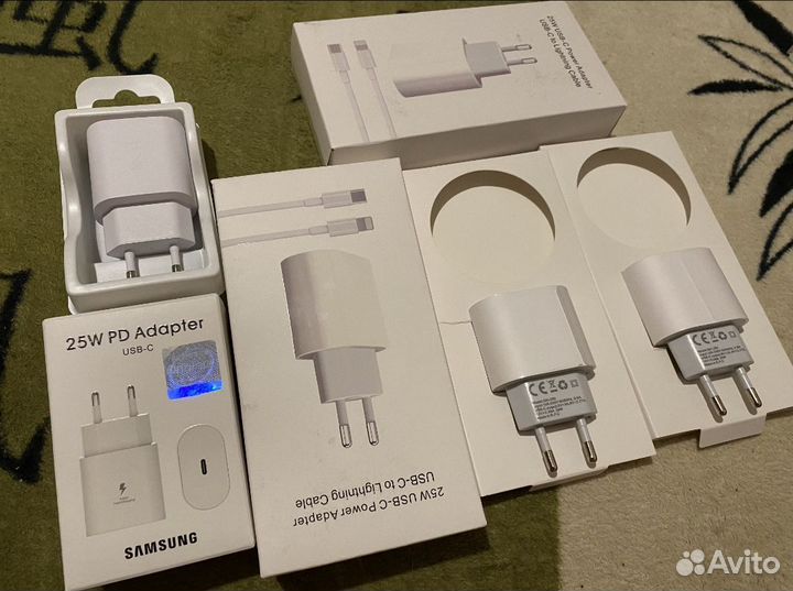 Зарядка для Айфона и андроид Новая 20W 25W