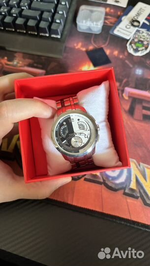 Часы swatch retrograde x James Bond 007