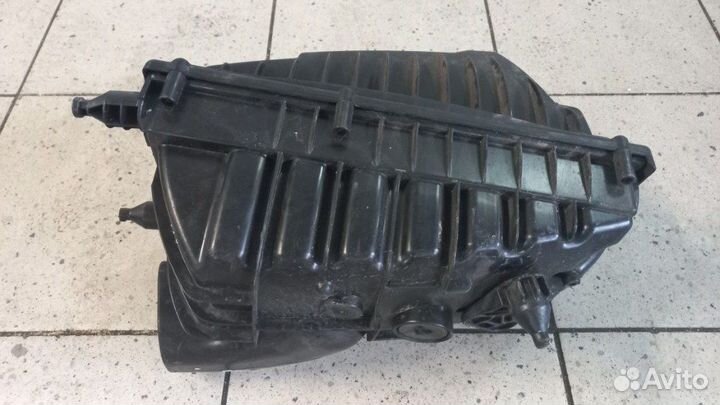 Корпус воздушного фильтра левый Land Rover Range
