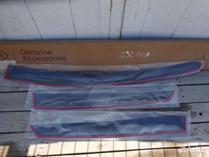 Дефлекторы боковых стекол 3 шт Kia Ceed Хэтчбек 12