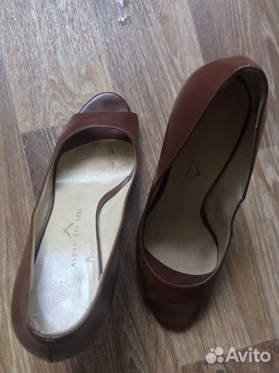 Босоножки женские 37 размер Италия