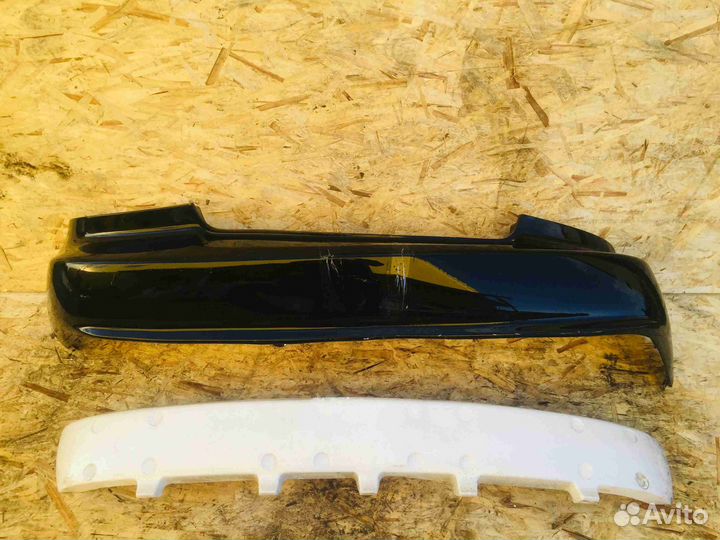 Бампер задний Toyota Curren T200 Чёрныйцарапиныдеф