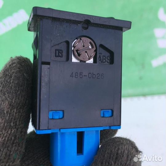 Кнопка обогрева сидений Тойота Королла Е120