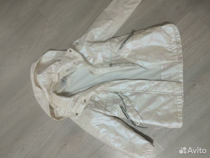 Ветровка для девочки