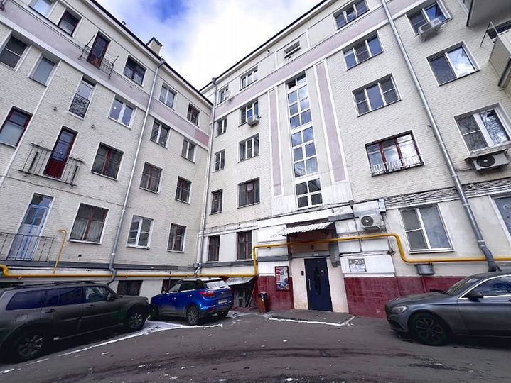 Доля в квартире-студии, 11,3 м², 1/6 эт.